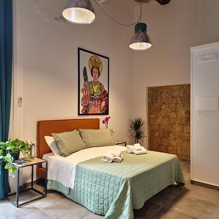 Borgo Dei Miracoli Hotel Наполи Екстериор снимка