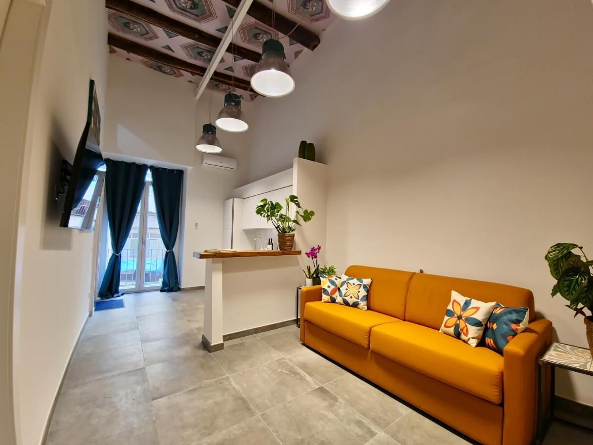 Borgo Dei Miracoli Hotel Наполи Екстериор снимка
