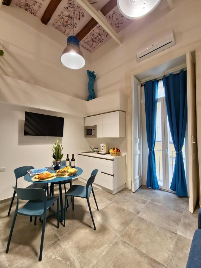Borgo Dei Miracoli Hotel Наполи Екстериор снимка