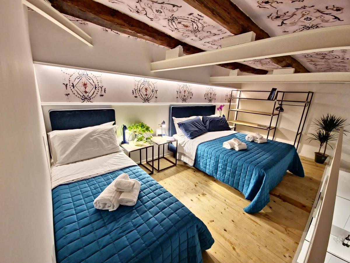 Borgo Dei Miracoli Hotel Наполи Екстериор снимка