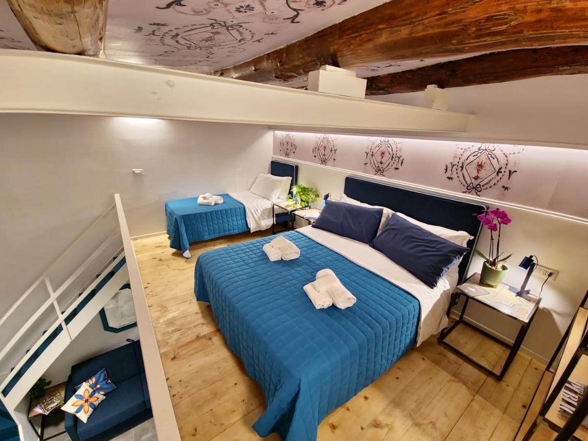 Borgo Dei Miracoli Hotel Наполи Екстериор снимка