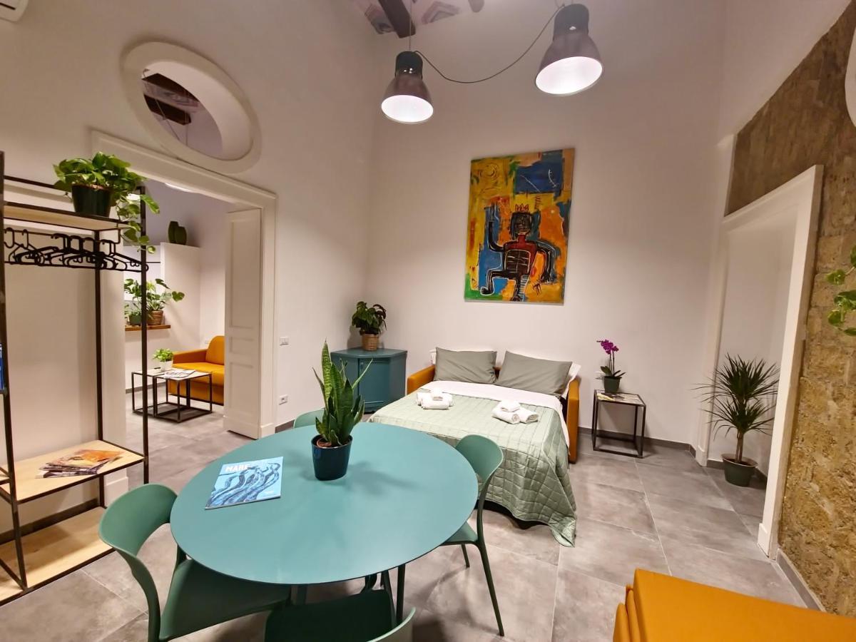 Borgo Dei Miracoli Hotel Наполи Екстериор снимка