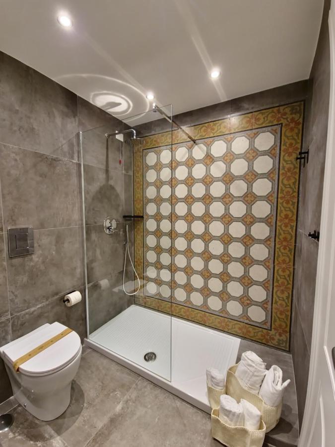 Borgo Dei Miracoli Hotel Наполи Екстериор снимка